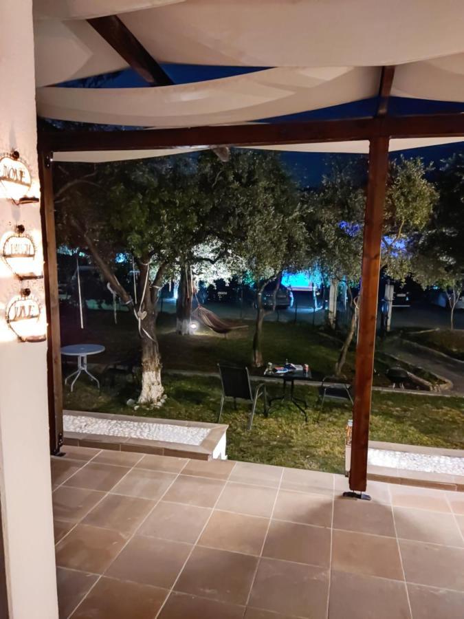 Smaragdi Studios Pefkari Exterior foto