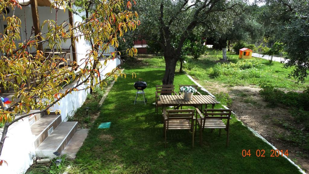 Smaragdi Studios Pefkari Quarto foto